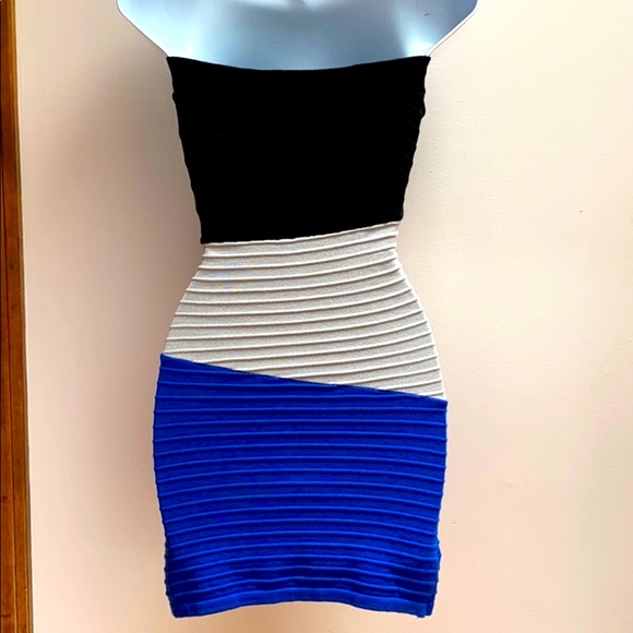 Strapless Bodycon Mini Dress - Picture 2 of 5